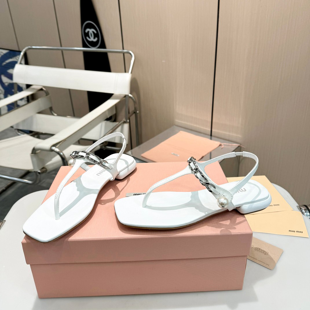 Miu Miu Patent Leather Thong Sandals - PerfectKickZ