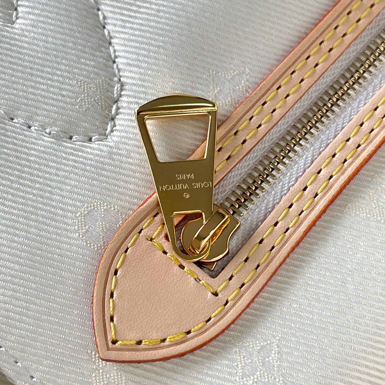 Louis Vuitton Neverfull MM   M24905 - PerfectKickZ