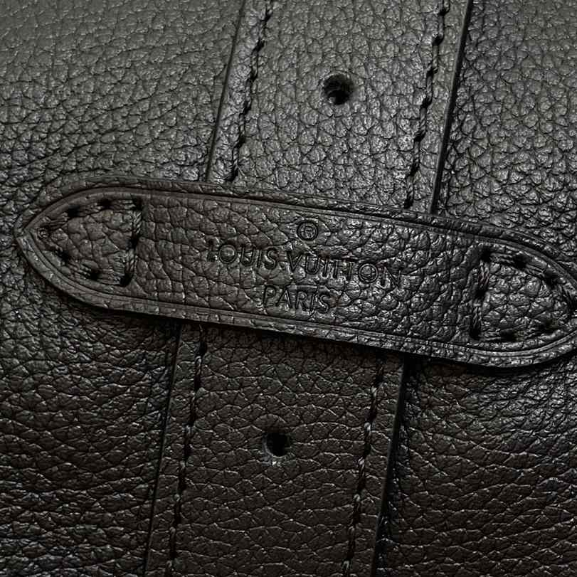 Louis Vuitton Low Key Hobo MM   M24856 - 