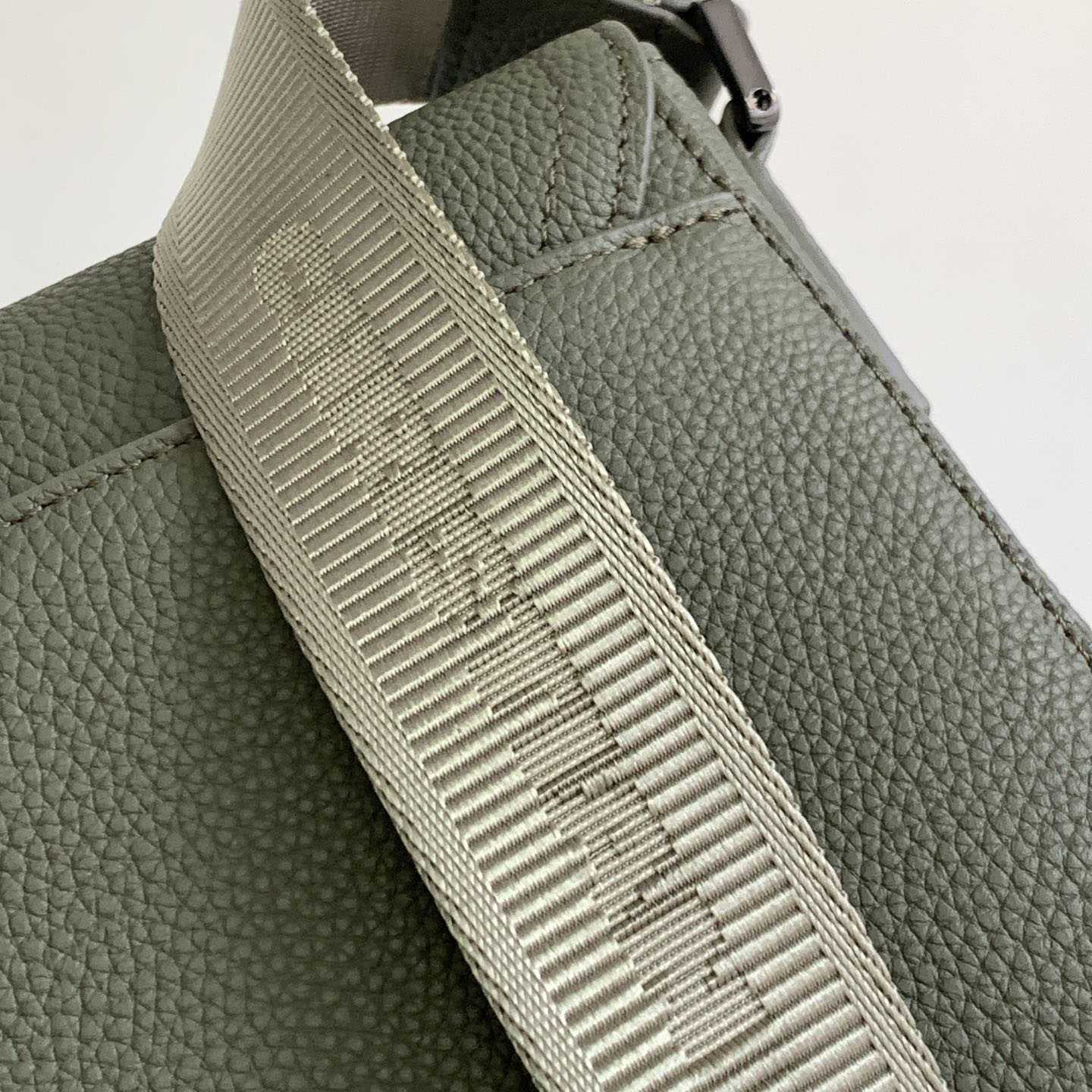 Dior Small Saddle Messenger Bag With Flap - PerfectKickZ
