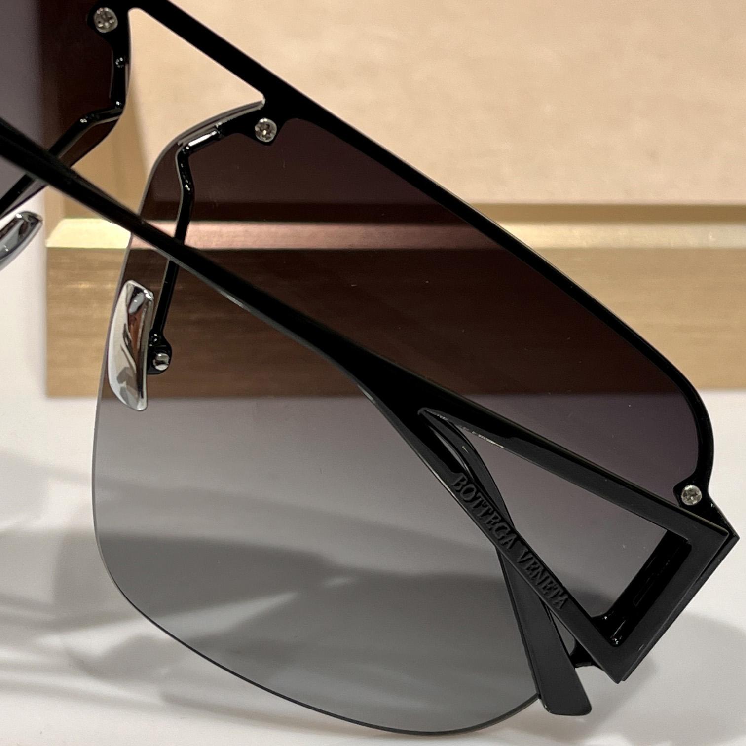 Bottega Veneta BV1065  Sunglasses    - PerfectKickZ