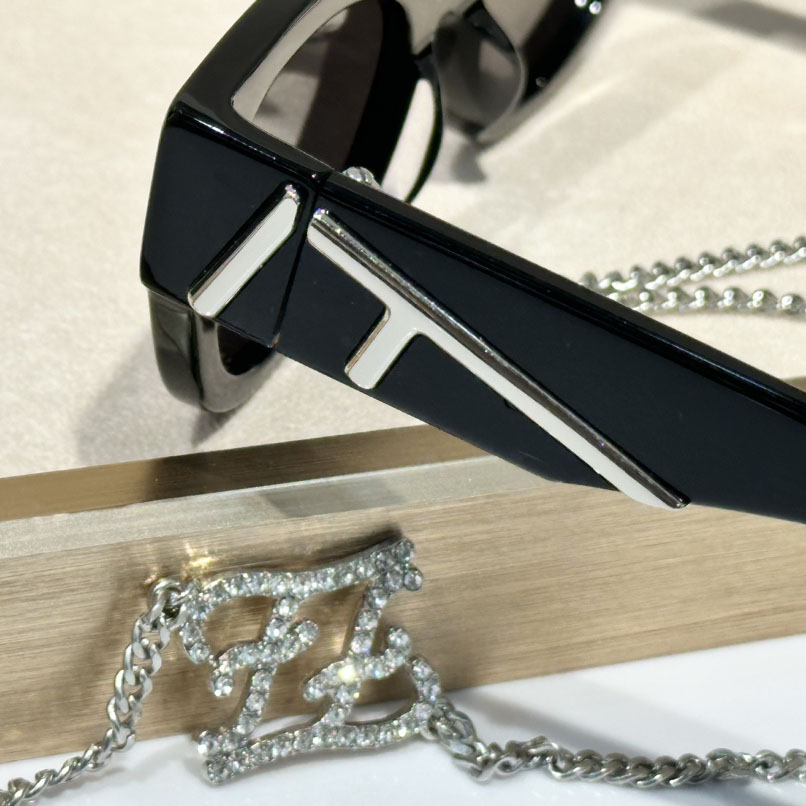 Fendi First FE40135I Sunglasses - PerfectKickZ