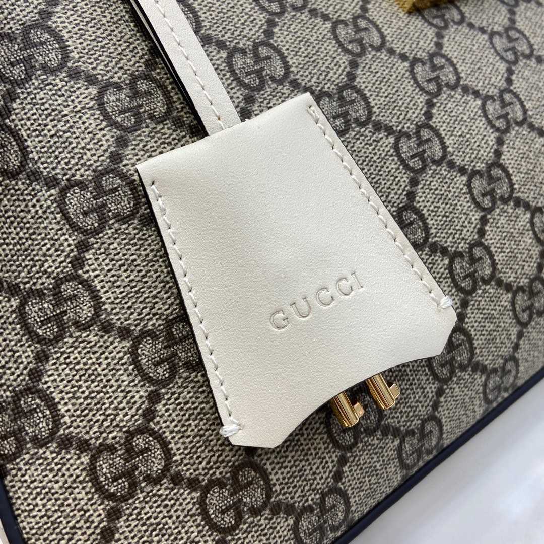 Gucci Padlock GG Medium Shoulder Bag - PerfectKickZ