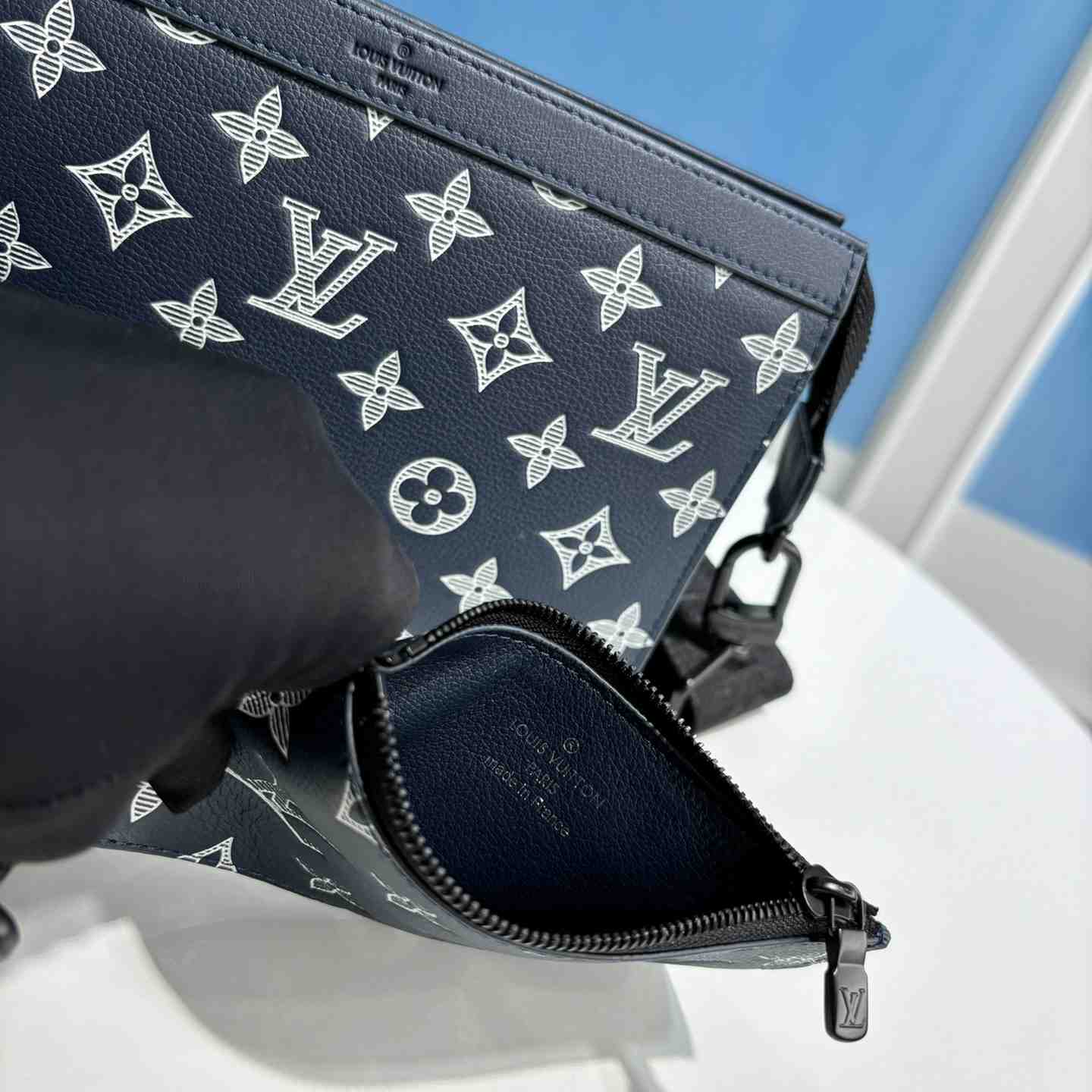 Louis Vuitton Gaston Wearable Wallet   M83384 - PerfectKickZ