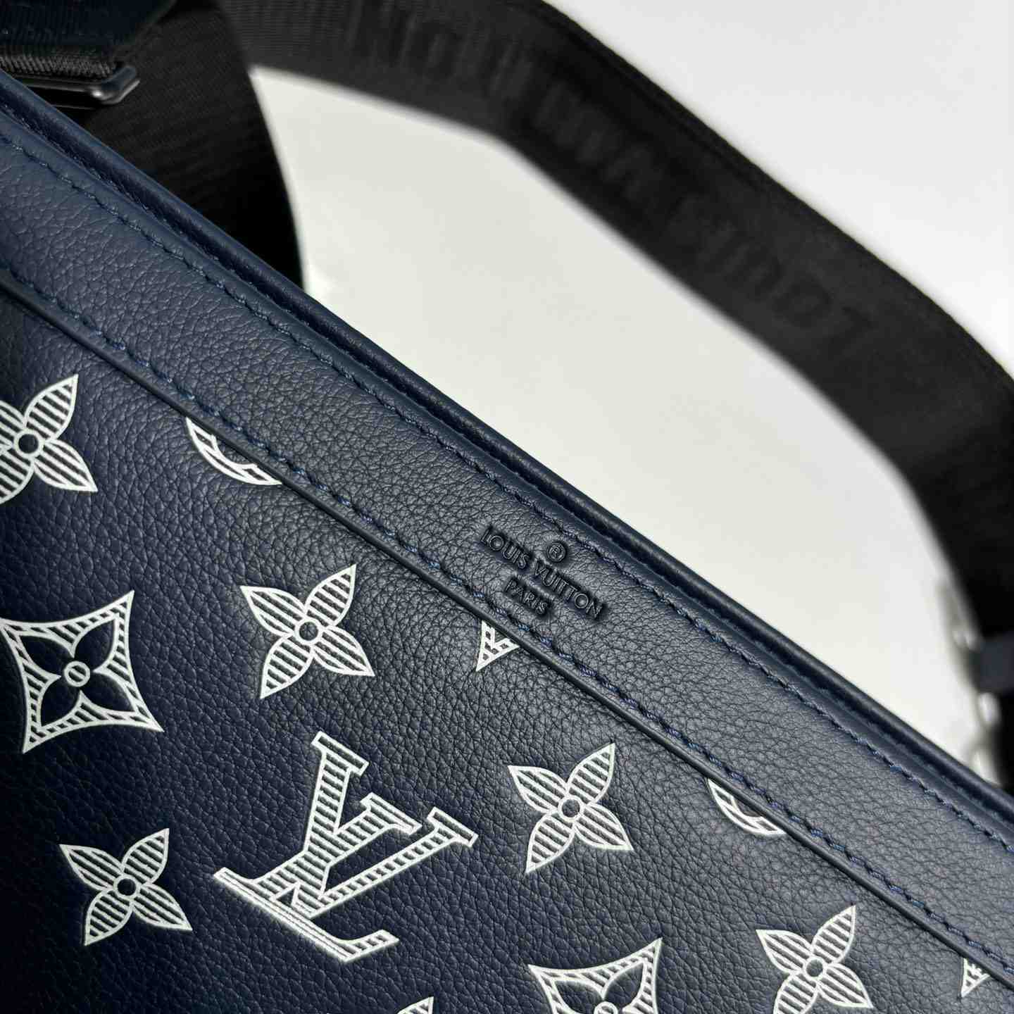 Louis Vuitton Gaston Wearable Wallet   M83384 - PerfectKickZ