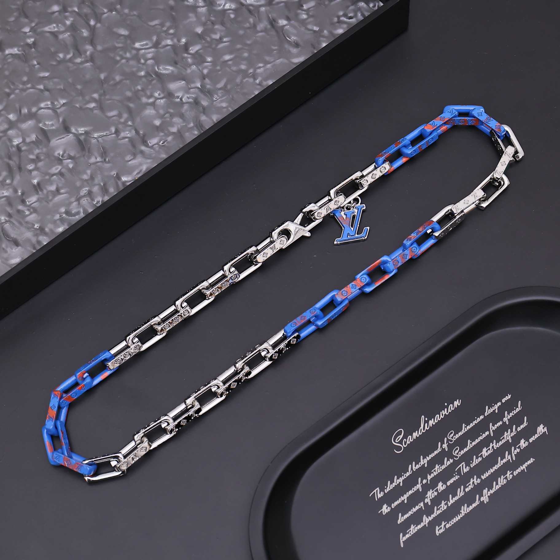 Louis Vuitton Monogram Chain Necklace   M01494 - PerfectKickZ
