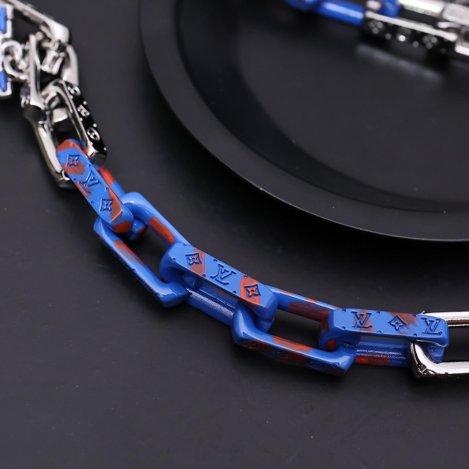 Louis Vuitton Monogram Chain Necklace   M01494 - PerfectKickZ