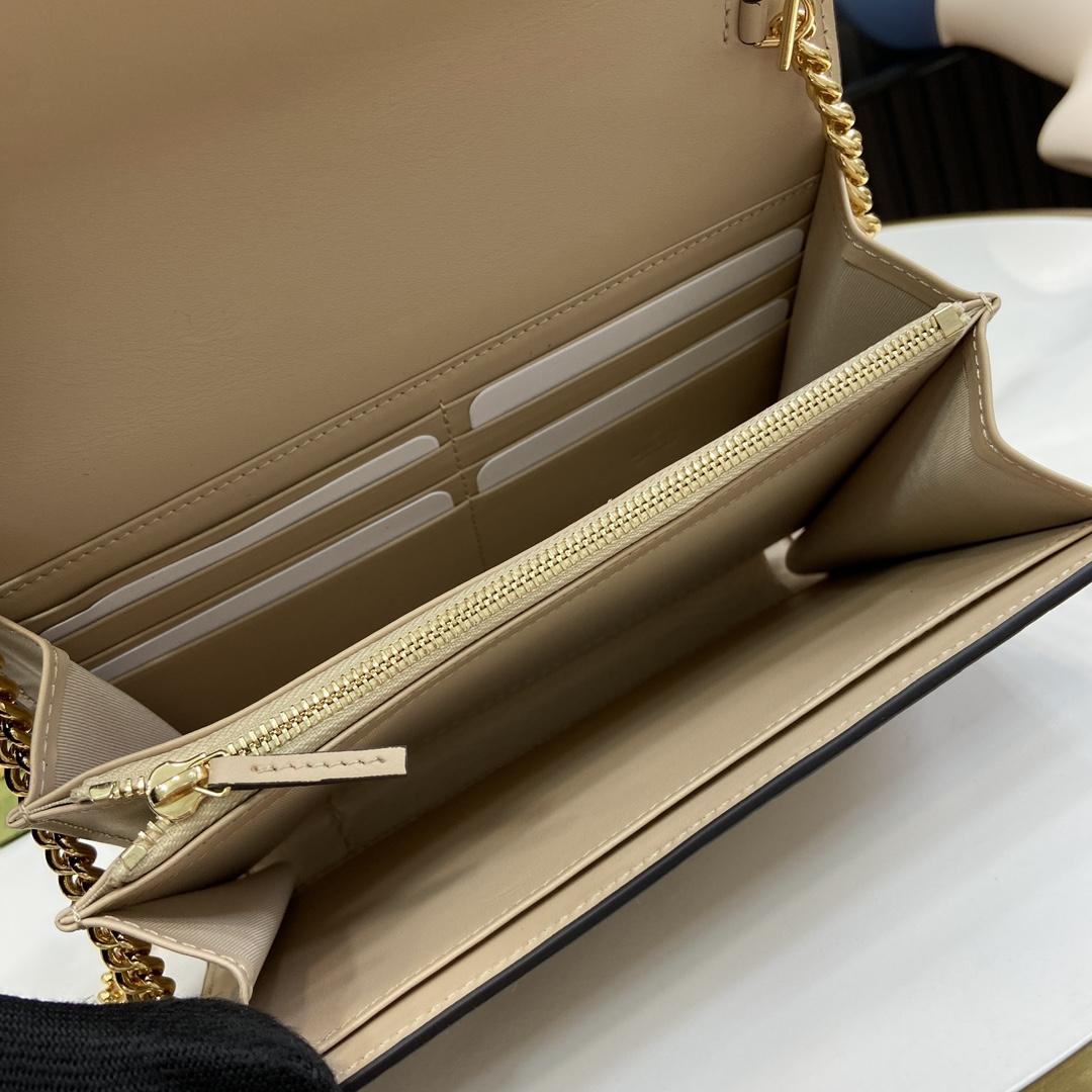Gucci GG Chain Wallet - PerfectKickZ