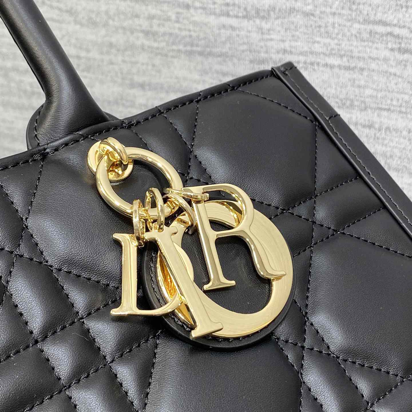 Dior Medium Dior Book Tote - PerfectKickZ
