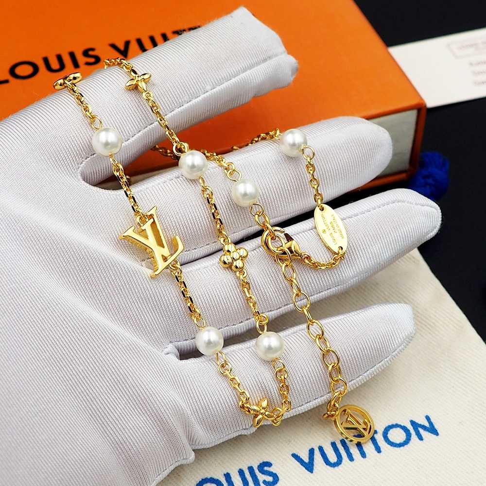 Louis Vuitton Louisa Necklace   M01610 - 