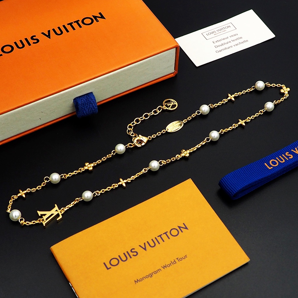 Louis Vuitton Louisa Necklace   M01610 - 