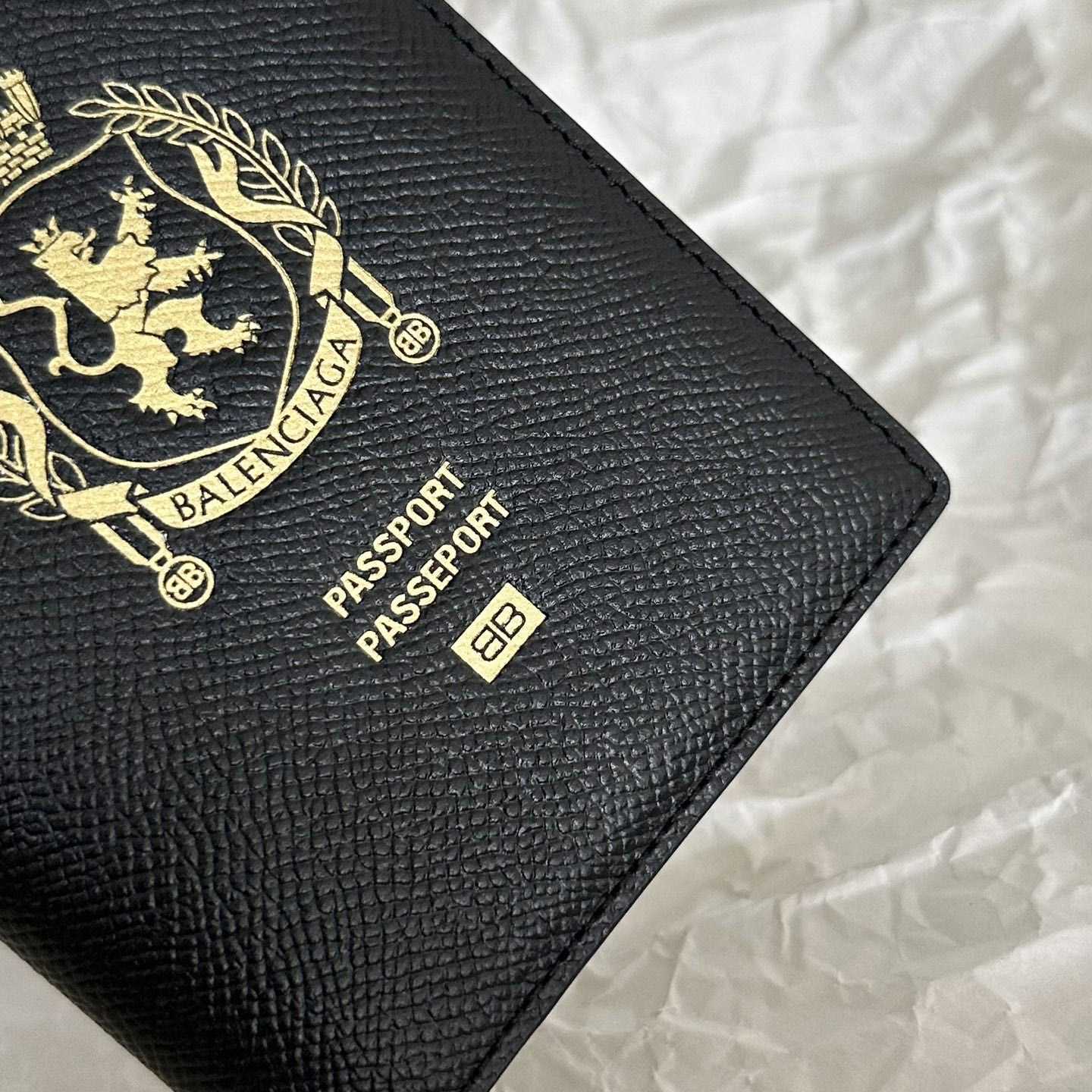 Balenciaga Passport Wallet  (14×10×1.5cm) - PerfectKickZ