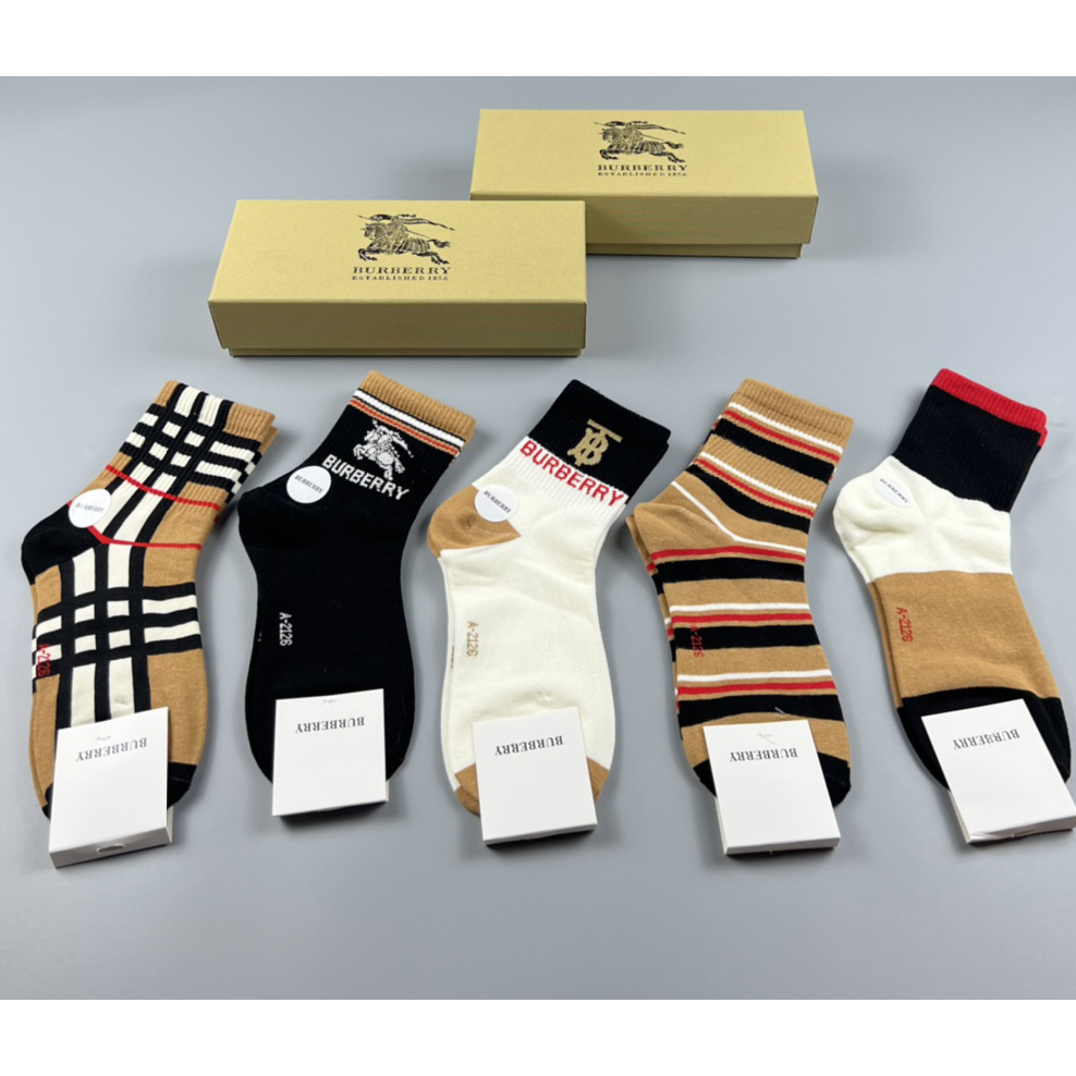 Burberry Socks/Box - PerfectKickZ