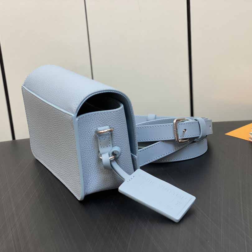 Louis Vuitton Fastline Wearable Wallet   M82804 - PerfectKickZ