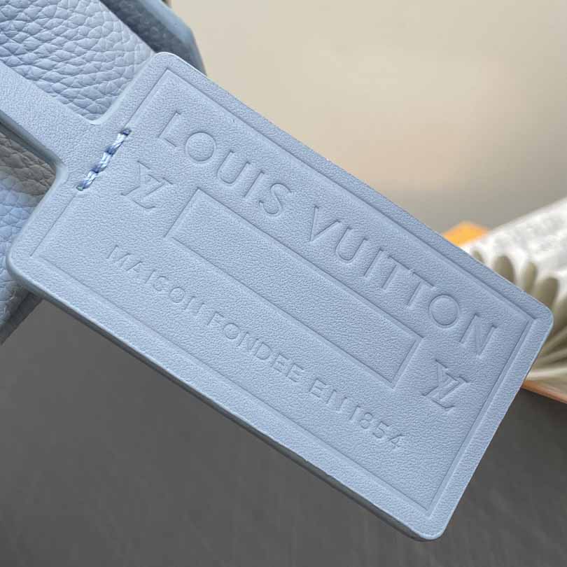 Louis Vuitton Fastline Wearable Wallet   M82804 - PerfectKickZ
