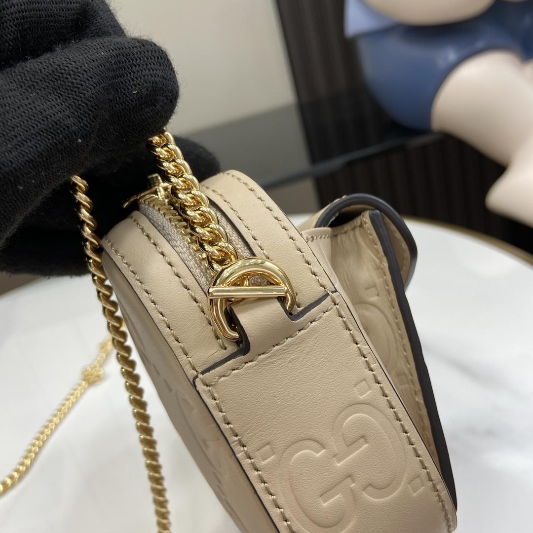 Gucci GG Super Mini Shoulder Bag - PerfectKickZ
