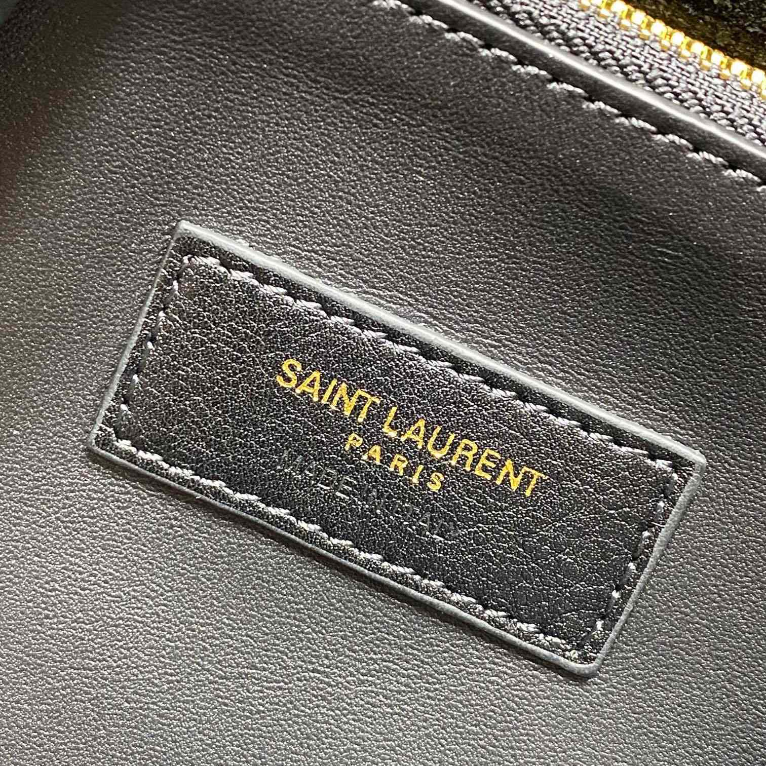 Saint Laurent Le 5 À 7 Supple Large In Smooth Leather - PerfectKickZ