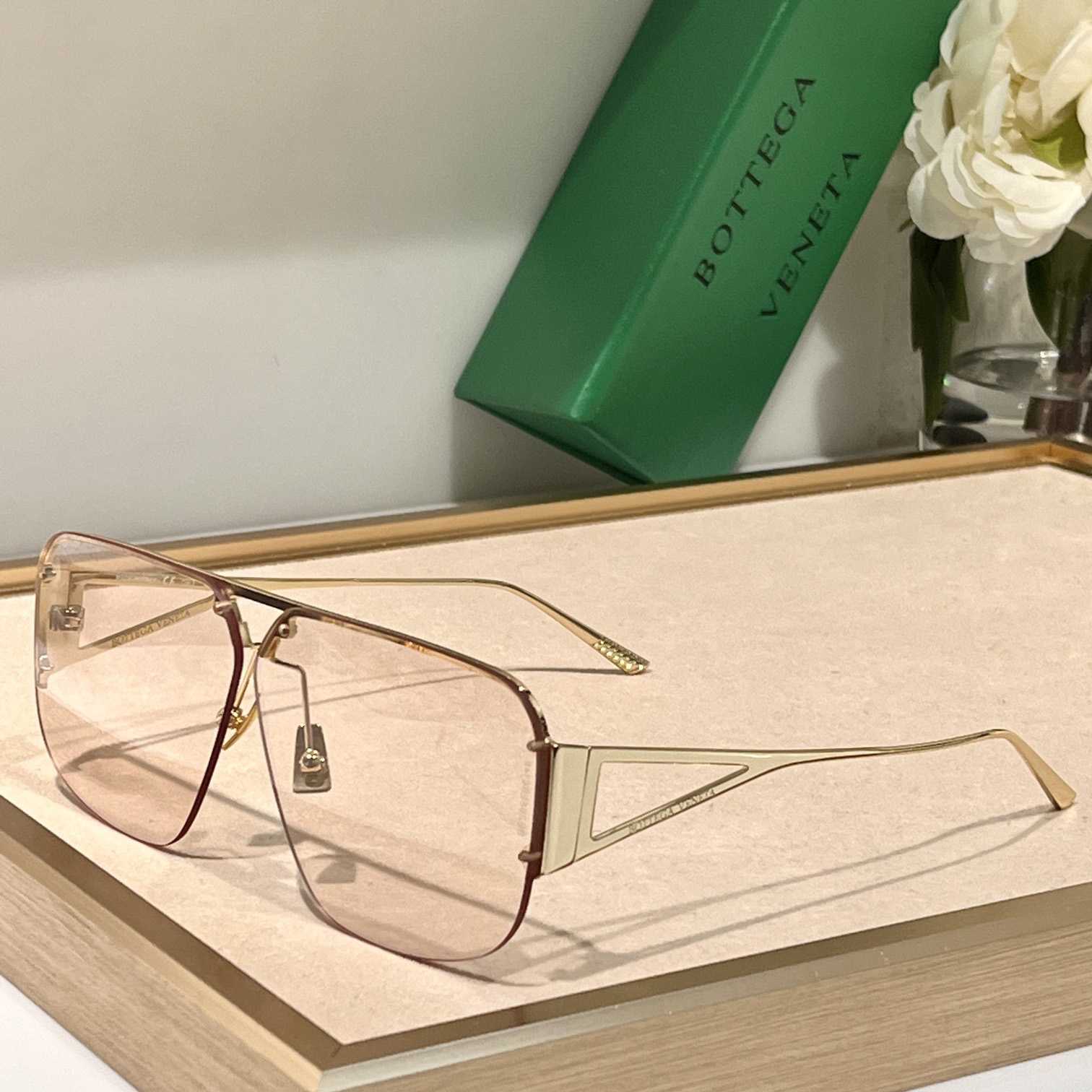 Bottega Veneta BV1065  Sunglasses    - PerfectKickZ