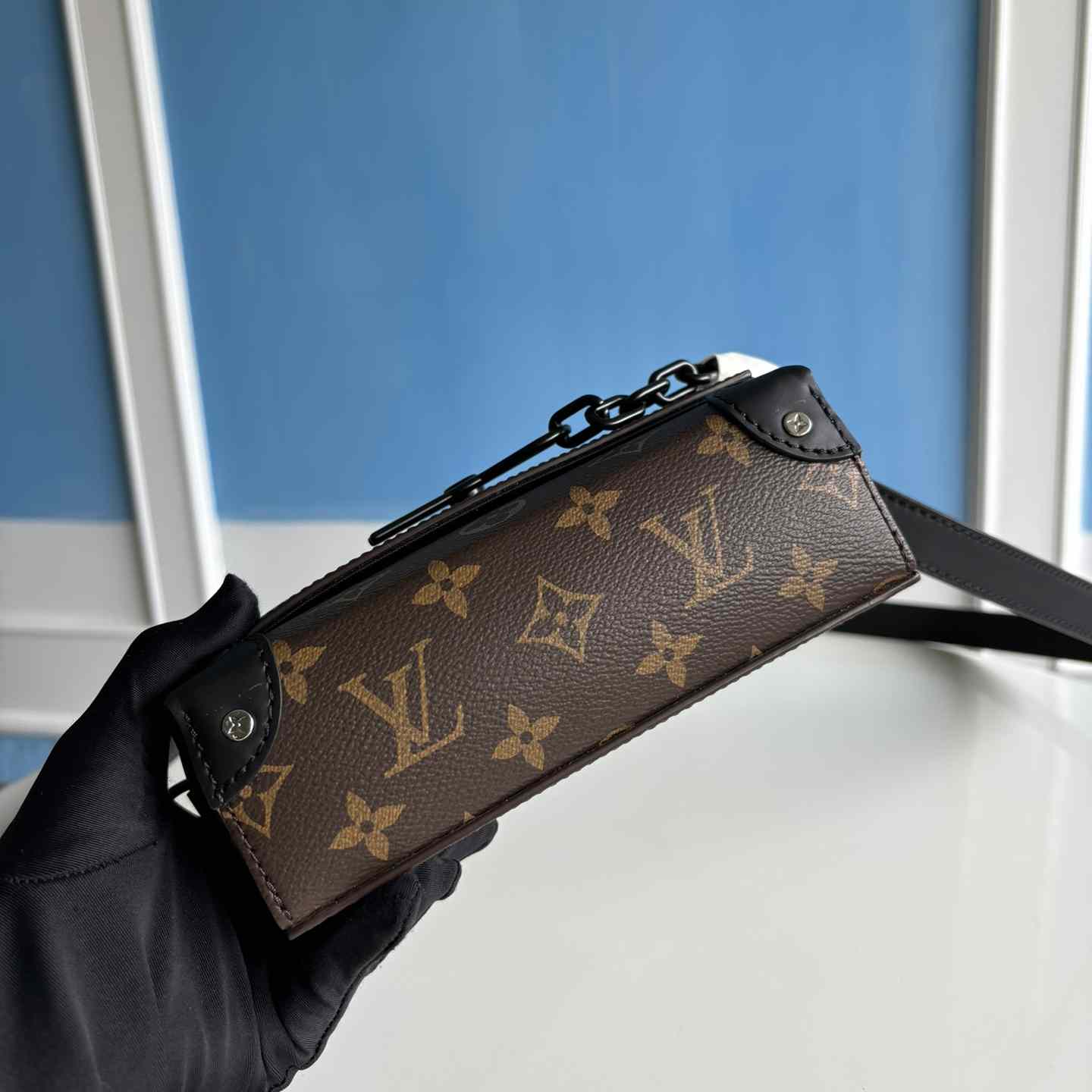 Louis Vuitton Steamer Wearable Wallet  M83613 - PerfectKickZ