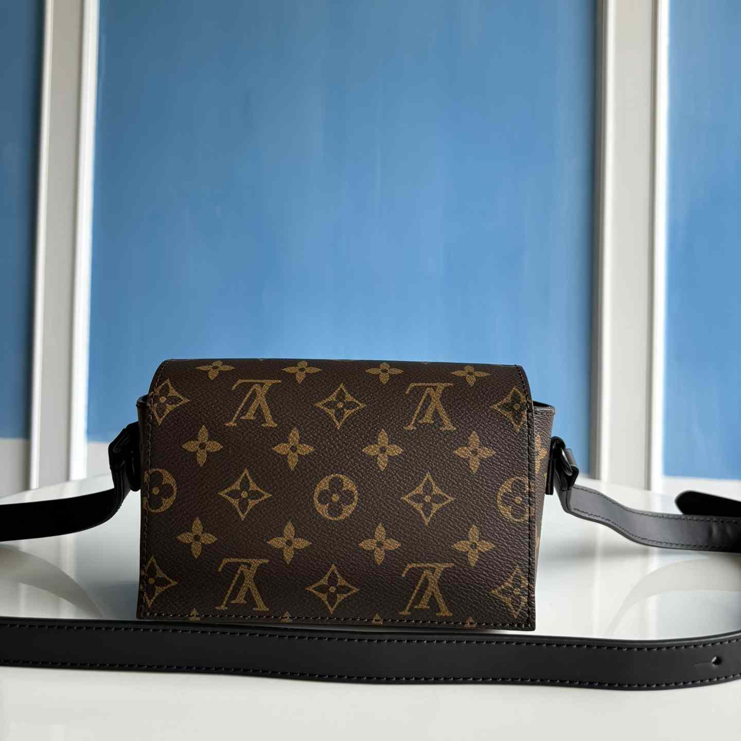 Louis Vuitton Steamer Wearable Wallet  M83613 - PerfectKickZ