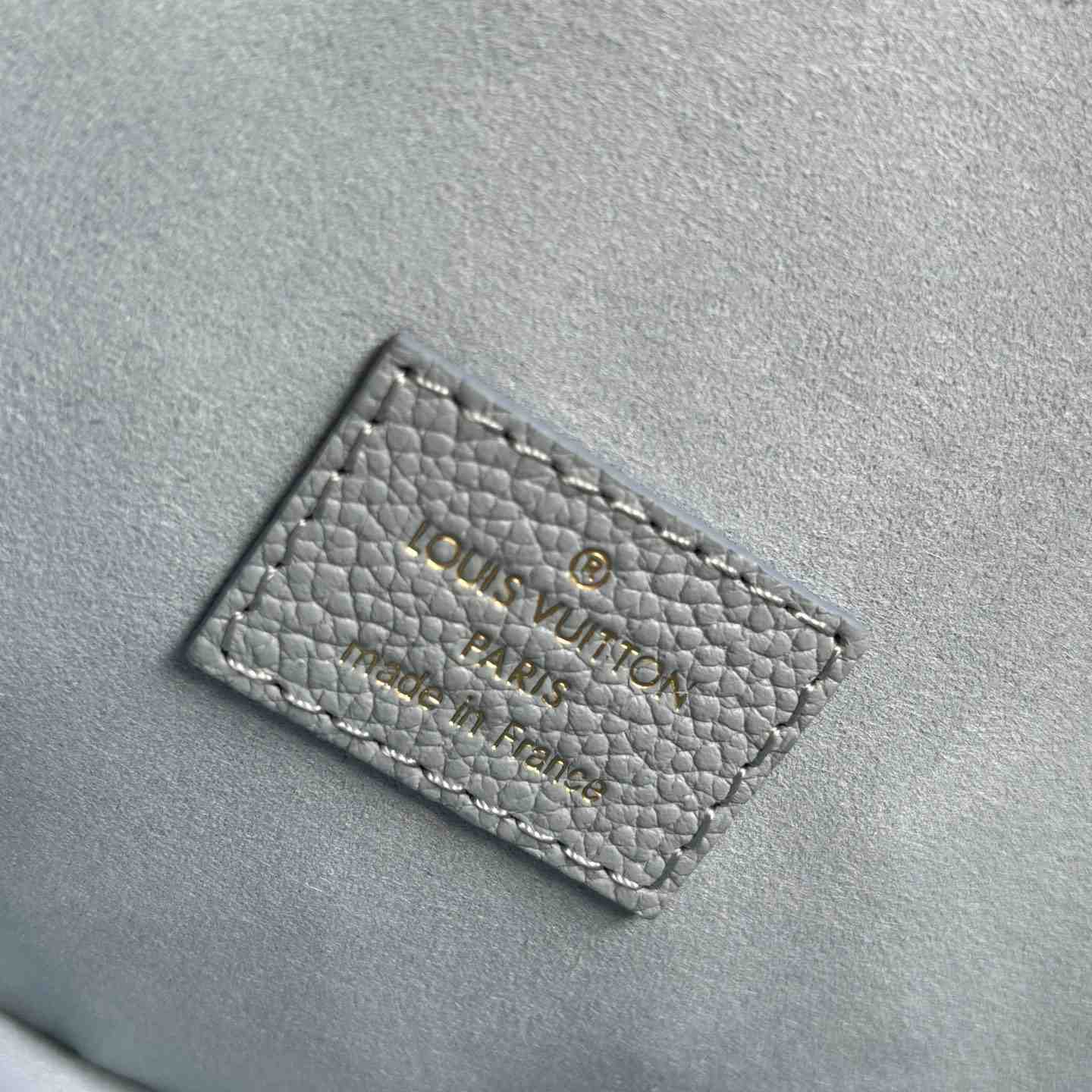 Louis Vuitton Nano Diane   M83592 - PerfectKickZ