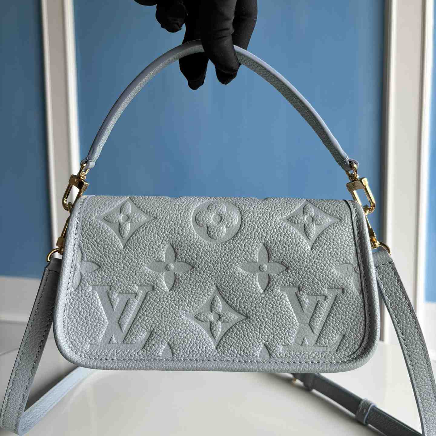 Louis Vuitton Nano Diane   M83592 - PerfectKickZ