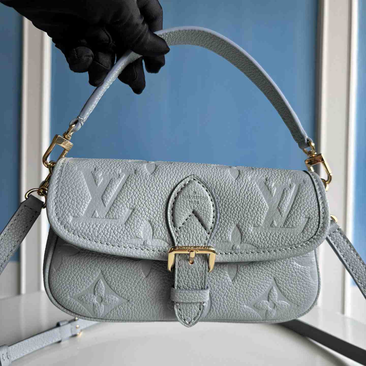 Louis Vuitton Nano Diane   M83592 - PerfectKickZ