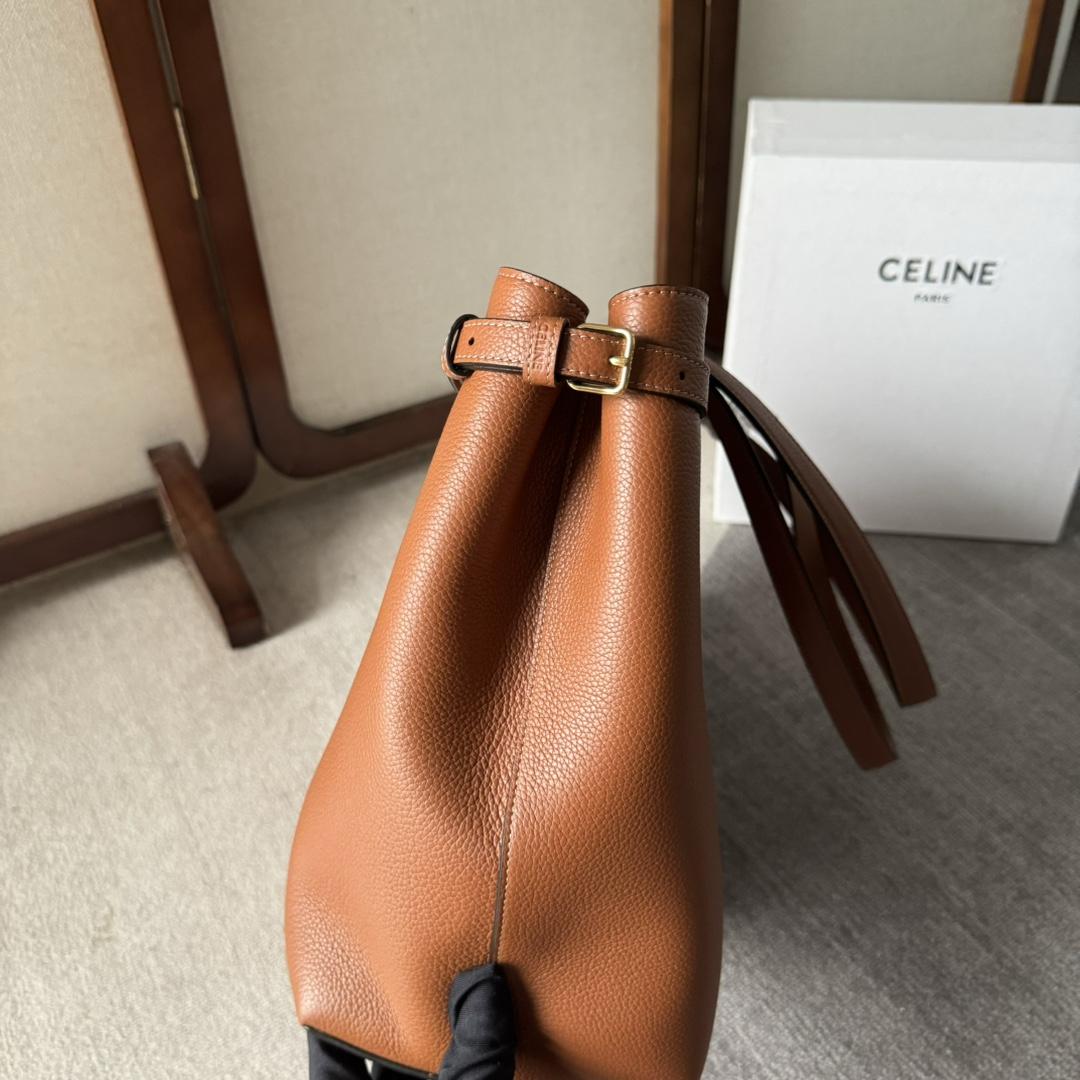 Celine Medium Cabas Anais Cuir Triomphe In Grained Calfskin - PerfectKickZ