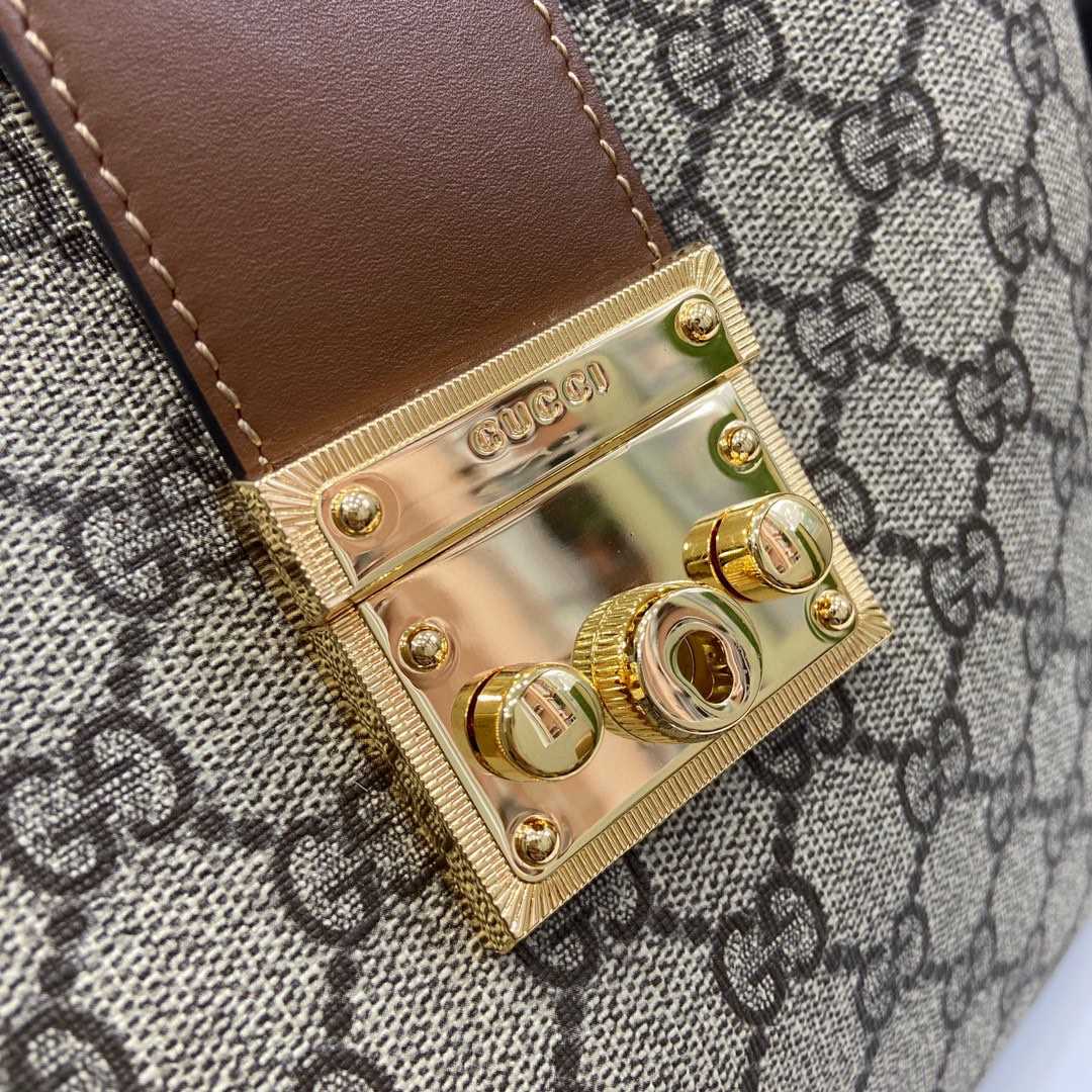 Gucci Padlock GG Medium Shoulder Bag - PerfectKickZ
