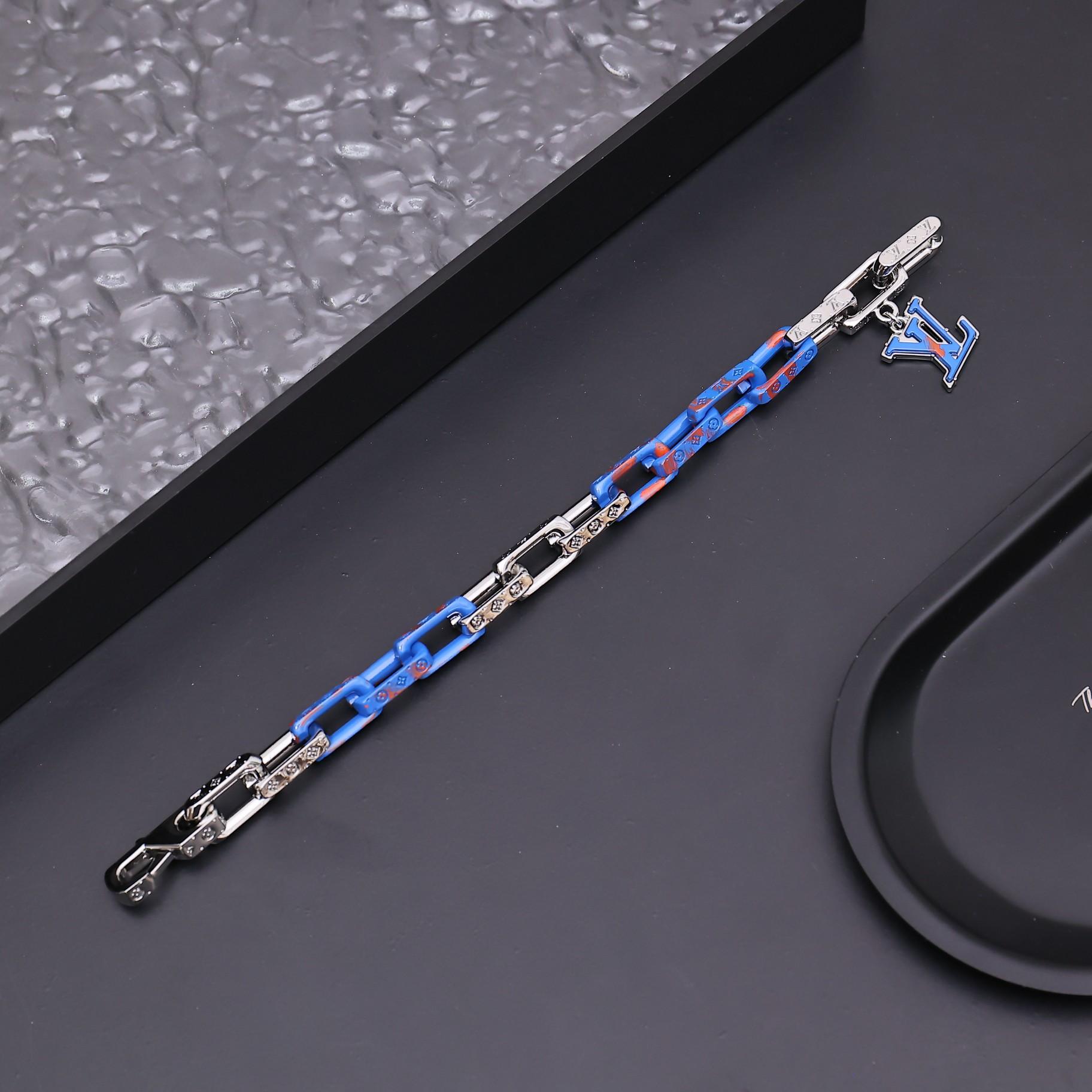 Louis Vuitton Monogram Chain Bracelet  M1229M - PerfectKickZ