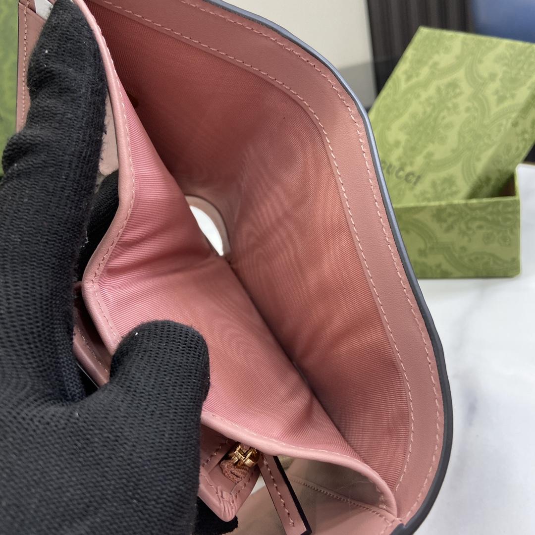 Gucci GG Medium Wallet - 