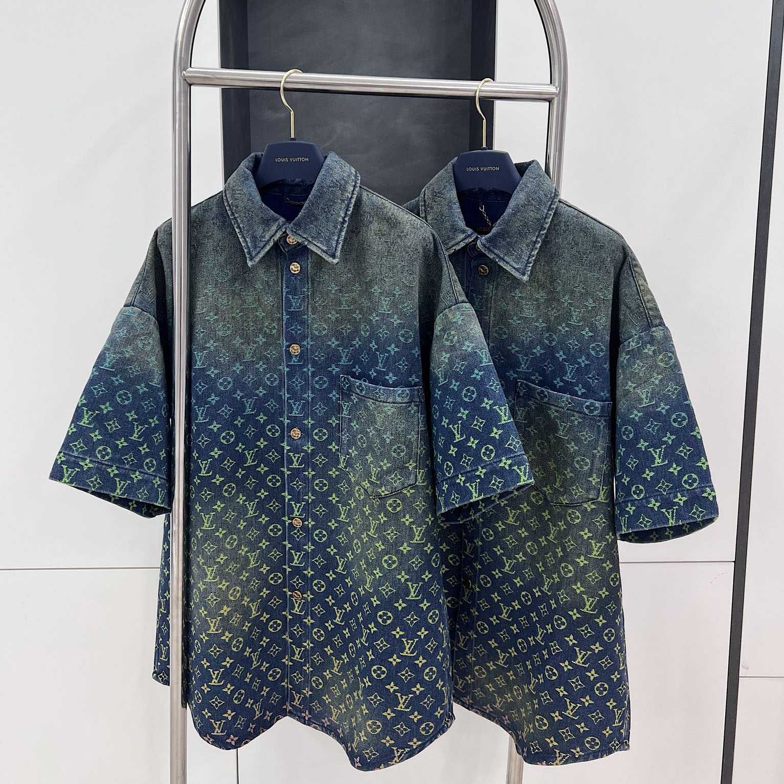 Louis Vuitton Short-Sleeved Monogram Shirt - PerfectKickZ