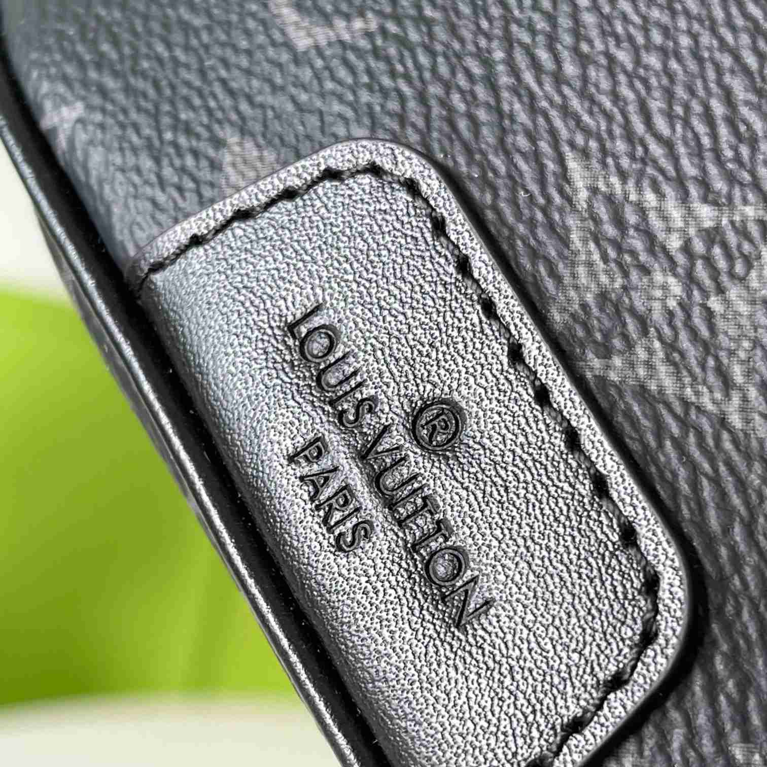 Louis Vuitton Discovery Bumbag PM    M46035 - PerfectKickZ