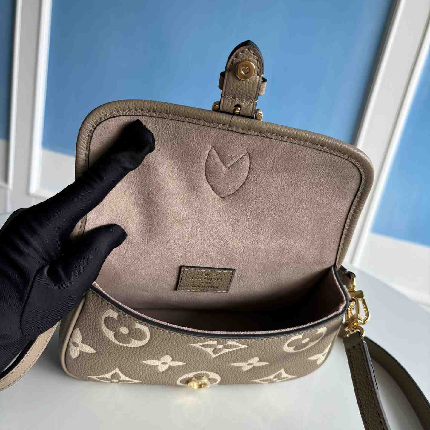 Louis Vuitton Nano Diane   M83300 - PerfectKickZ