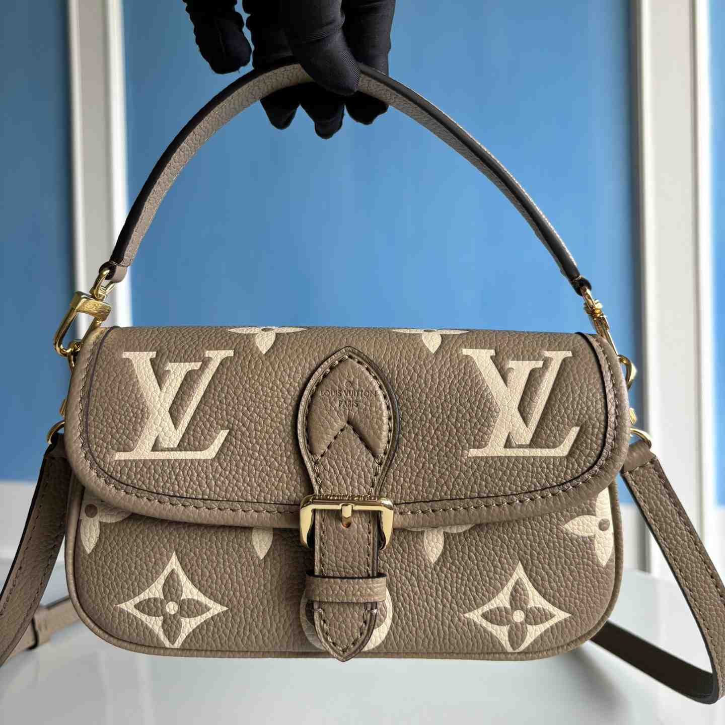 Louis Vuitton Nano Diane   M83300 - PerfectKickZ