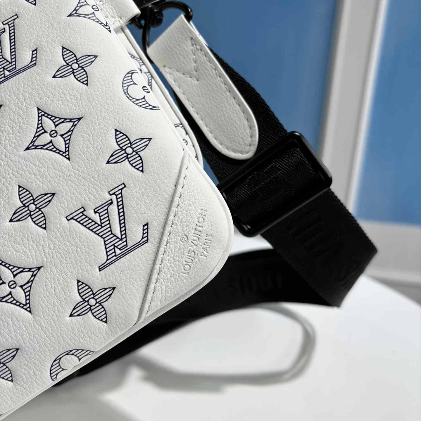 Louis Vuitton Trio Messenger  M24754 - PerfectKickZ