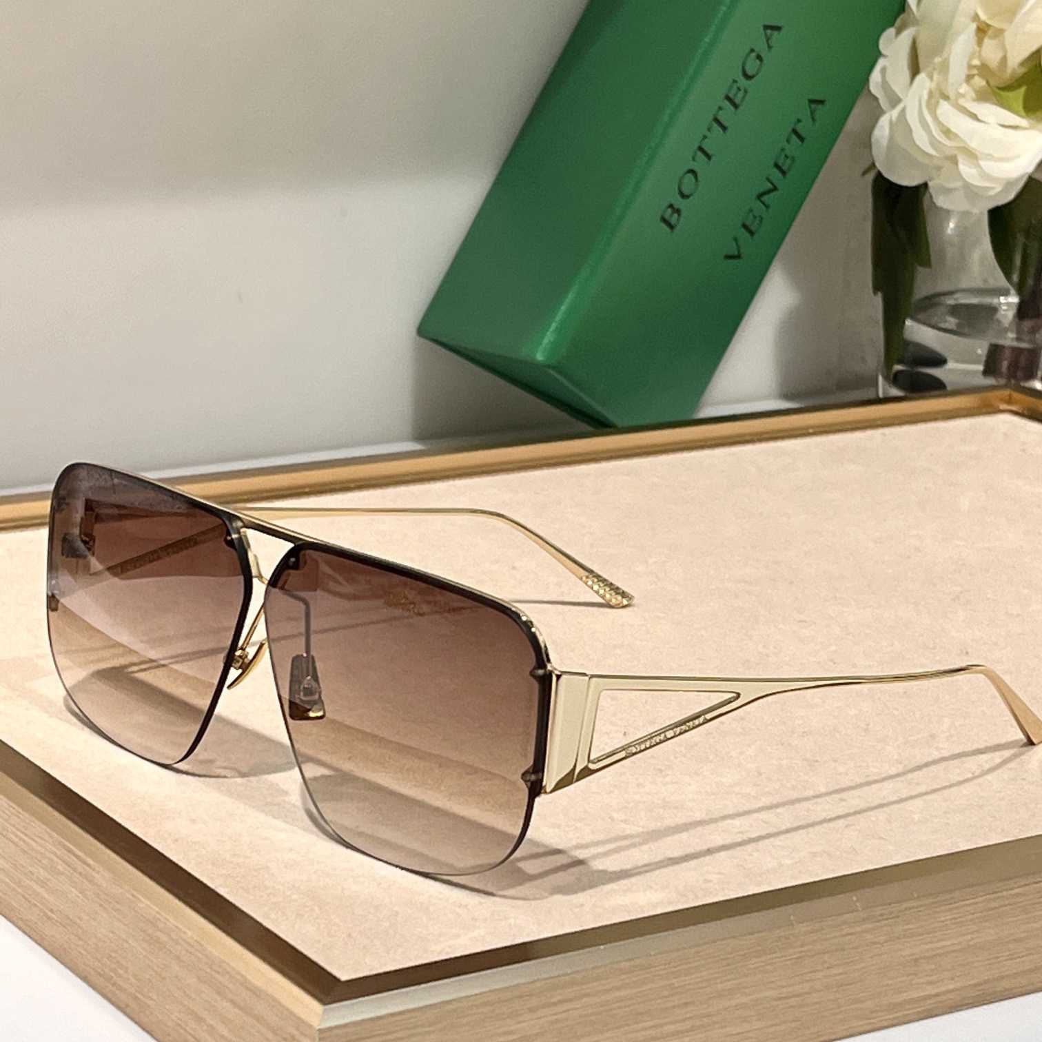 Bottega Veneta BV1065  Sunglasses    - PerfectKickZ