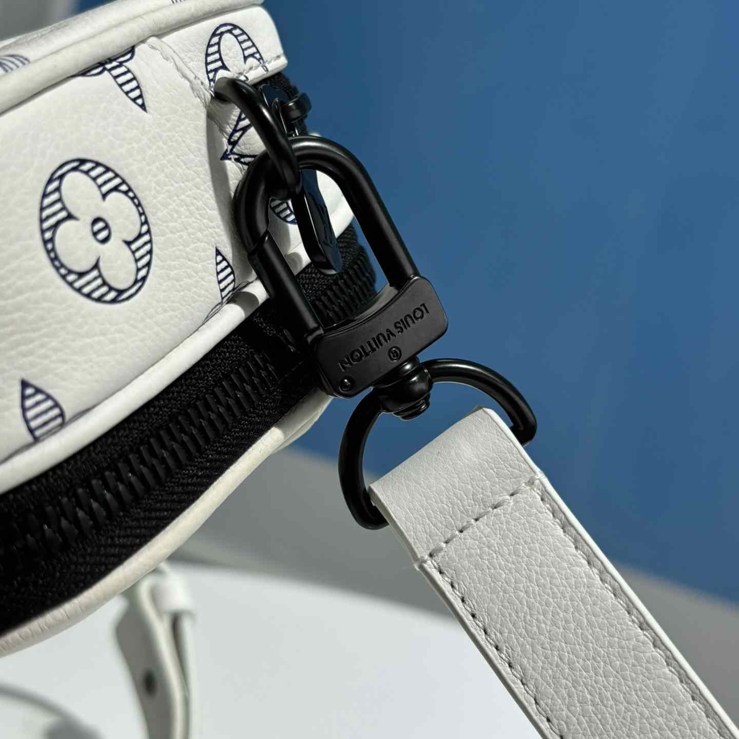 Louis Vuitton Alpha Wearable Wallet   M83383 - PerfectKickZ
