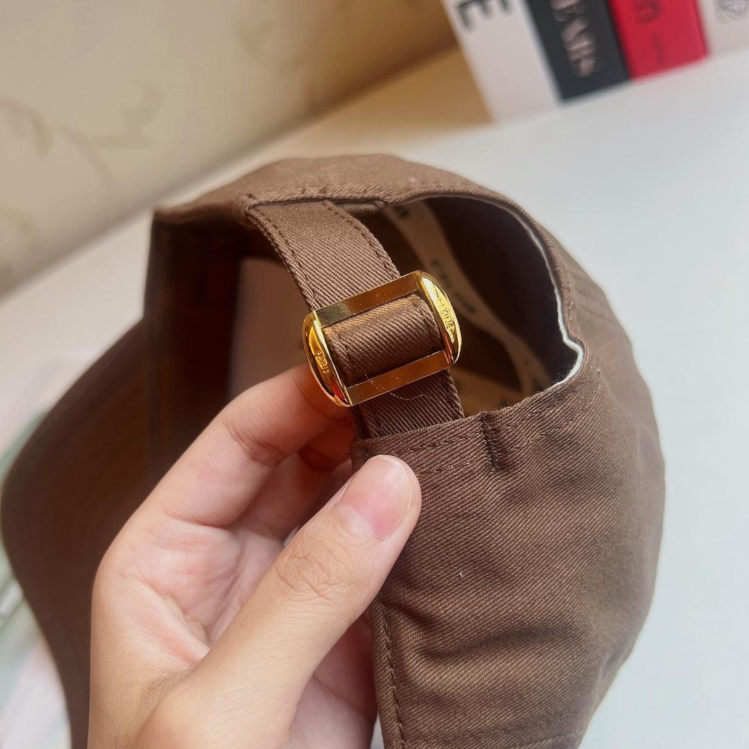 Celine Triomphe Cap - PerfectKickZ