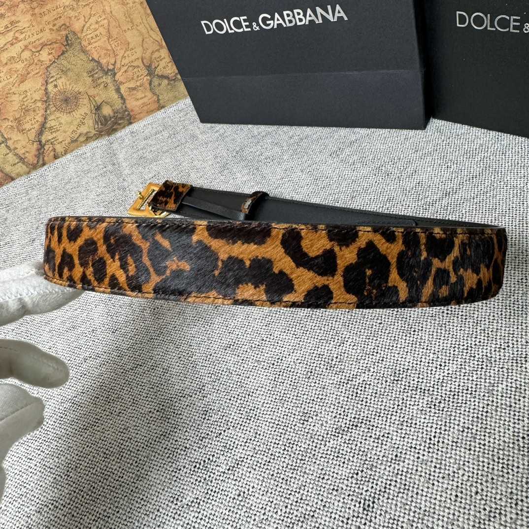 Dolce & Gabbana KiM Dolce & Gabbana Leopard-print Glossy Calfskin Belt With DG Logo - 
