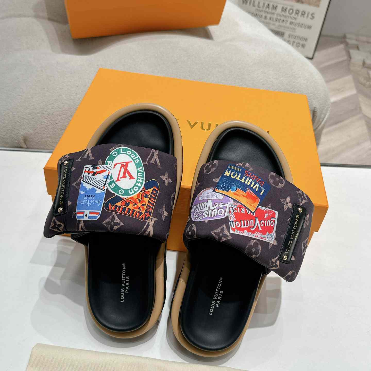 Louis Vuitton Pool Pillow Comfort Mule    1ACTDU - PerfectKickZ