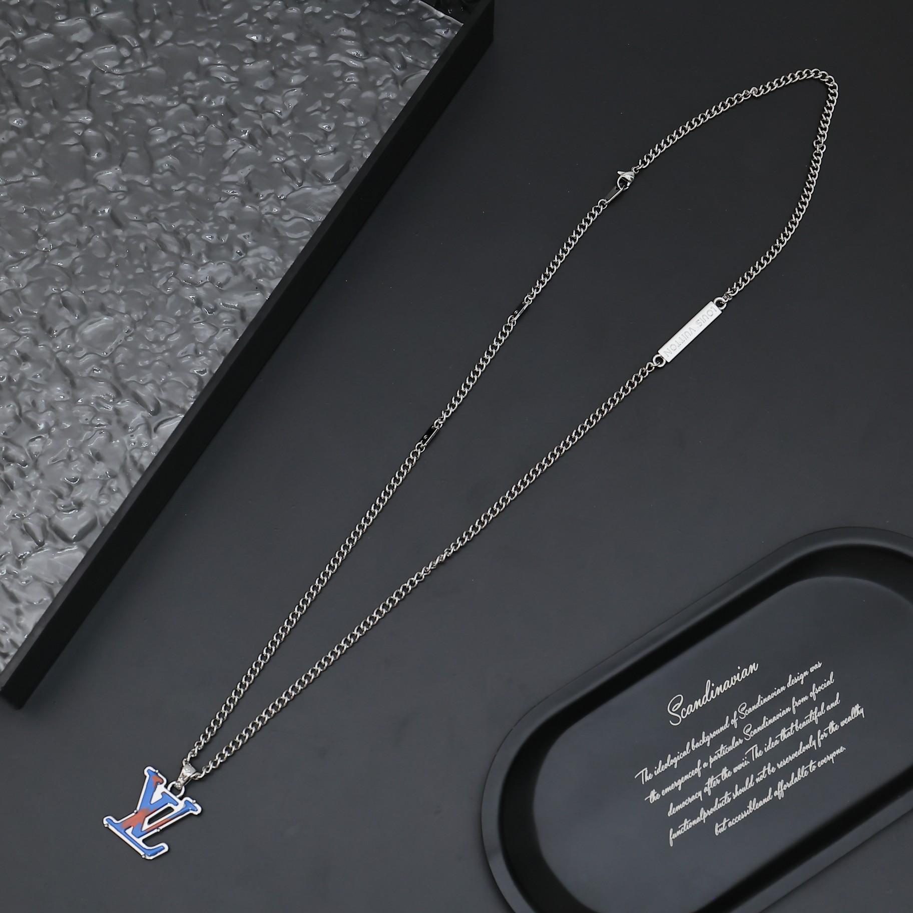 Louis Vuitton Monogram Chain Pendant - PerfectKickZ