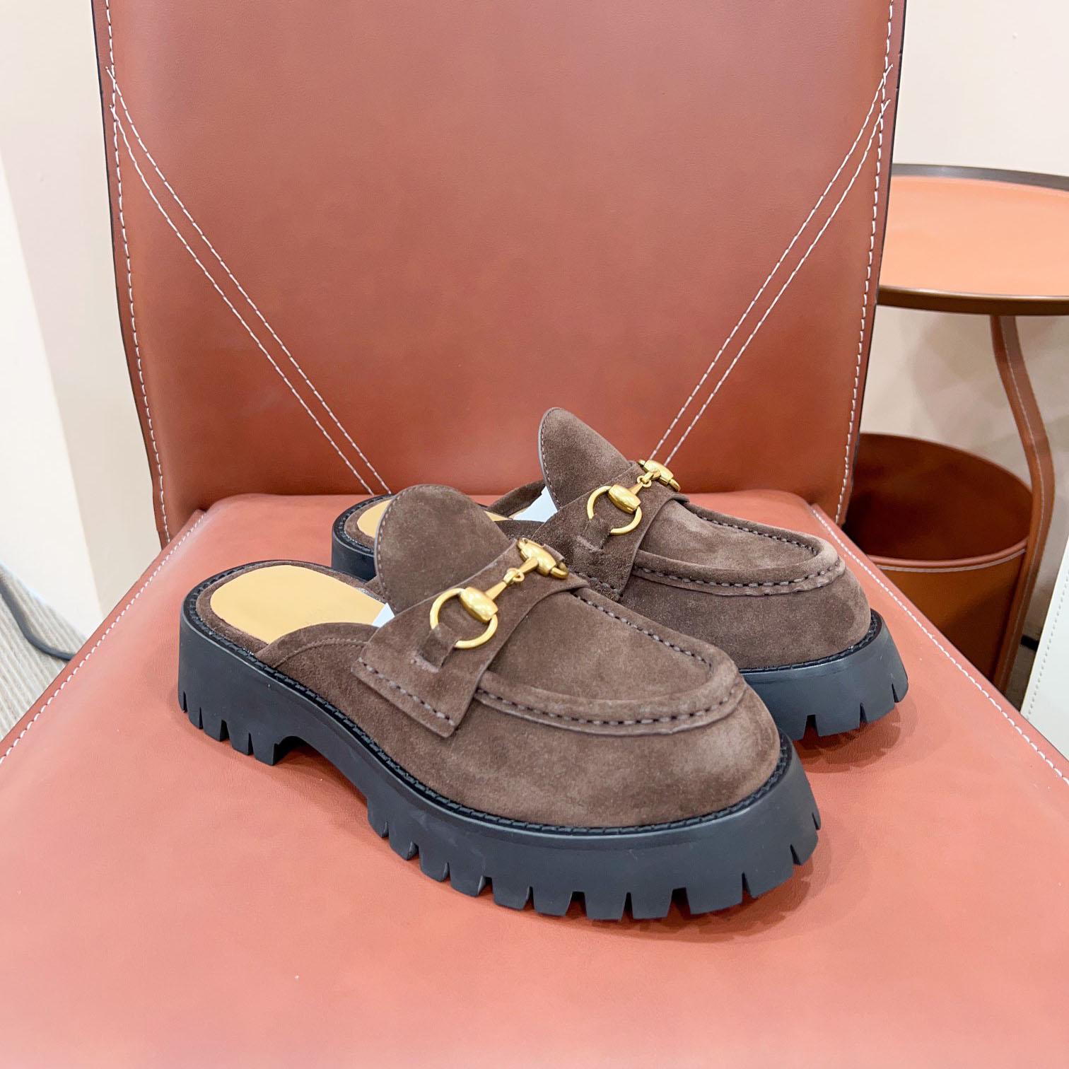 Gucci Women's Mule With Horsebit - PerfectKickZ