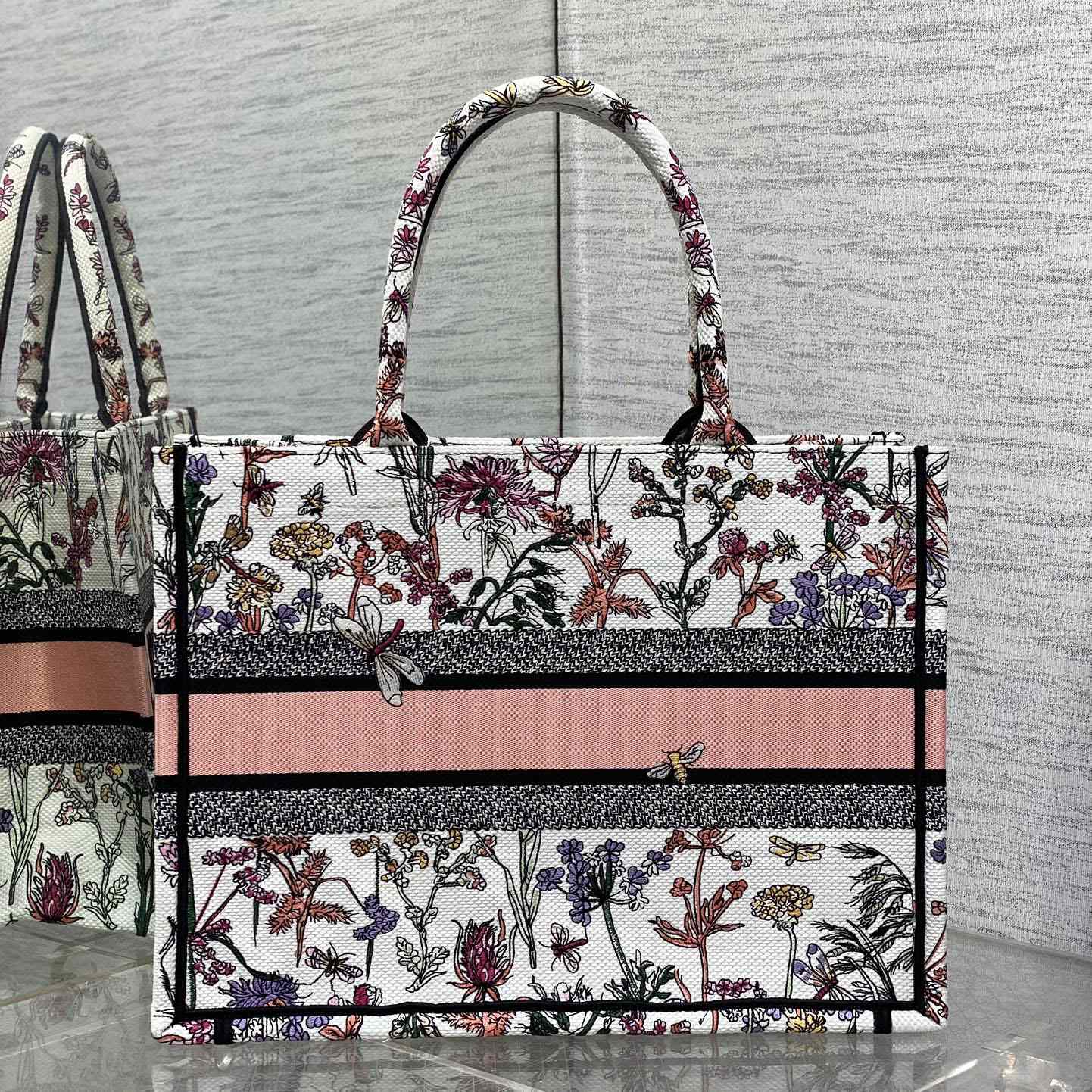 Dior Medium Dior Book Tote - PerfectKickZ
