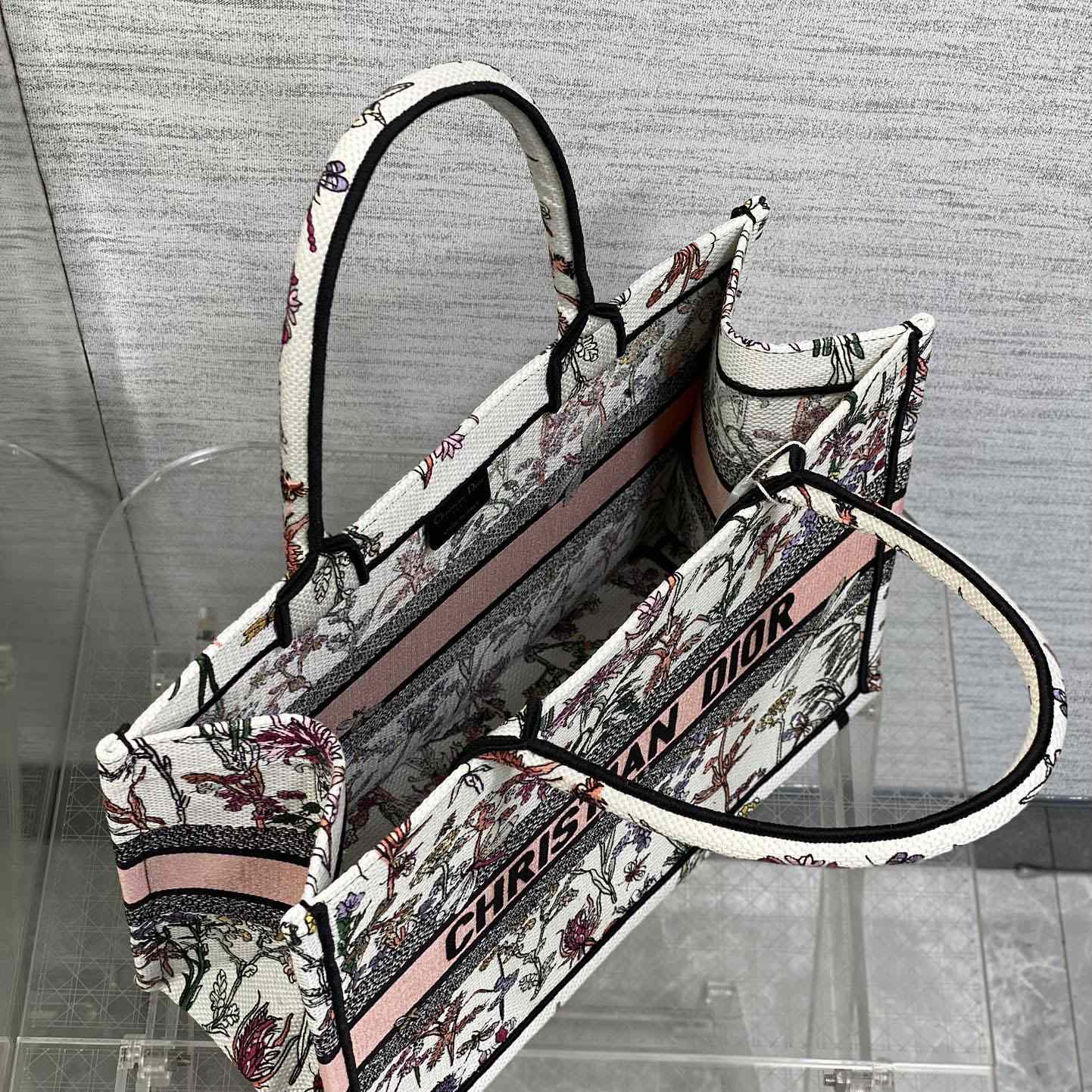 Dior Medium Dior Book Tote - PerfectKickZ
