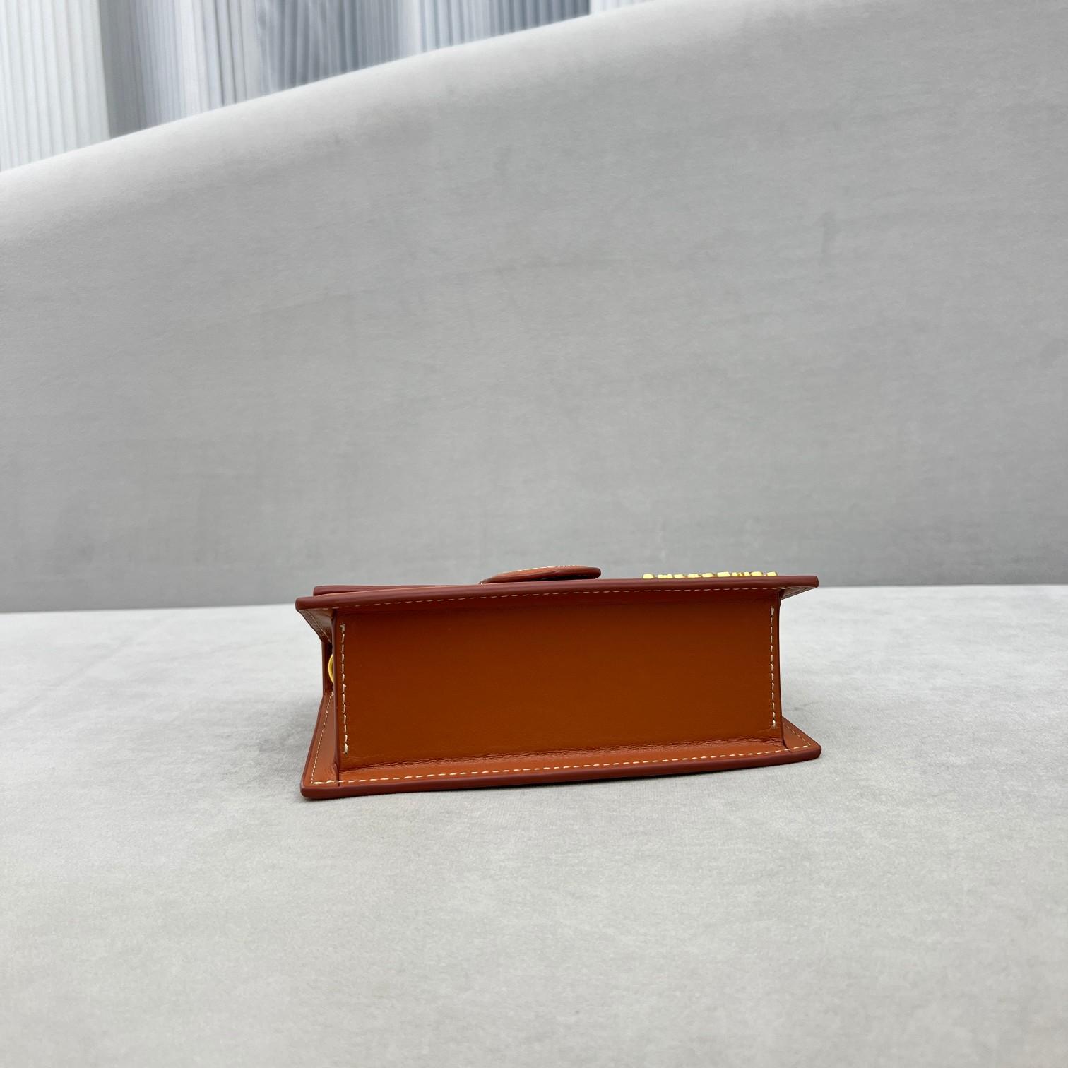 Jacquemus Le Bambino Small Flap Bag - PerfectKickZ
