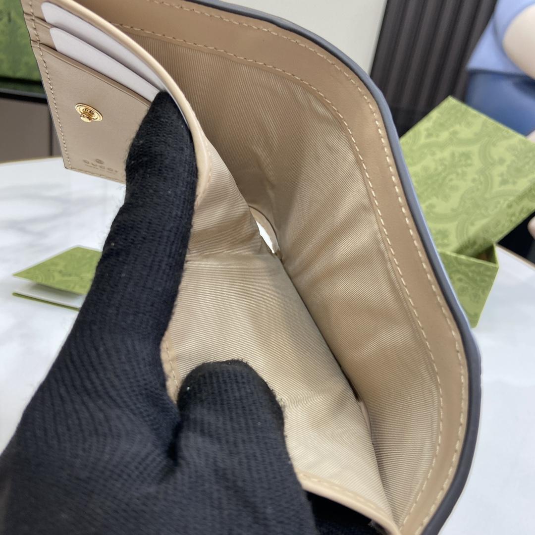 Gucci GG Medium Wallet - PerfectKickZ