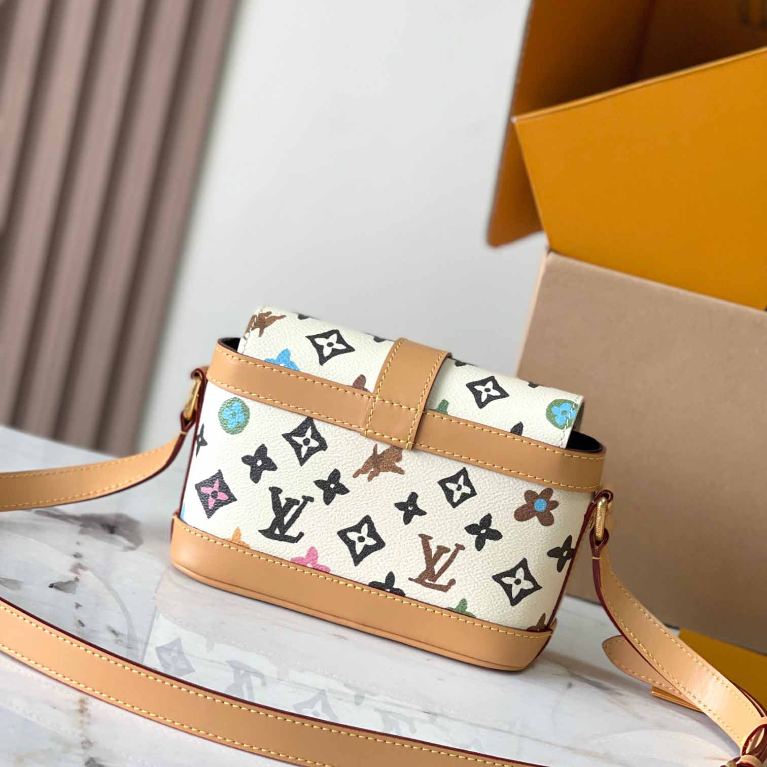 Louis Vuitton Envelope Wearable Wallet   M83346 - PerfectKickZ
