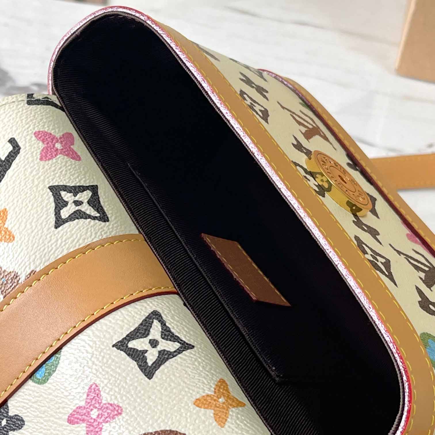 Louis Vuitton Envelope Wearable Wallet   M83346 - PerfectKickZ