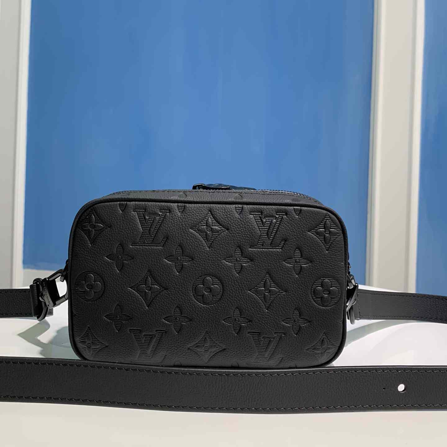 Louis Vuitton Alpha Wearable Wallet   M82544 - PerfectKickZ